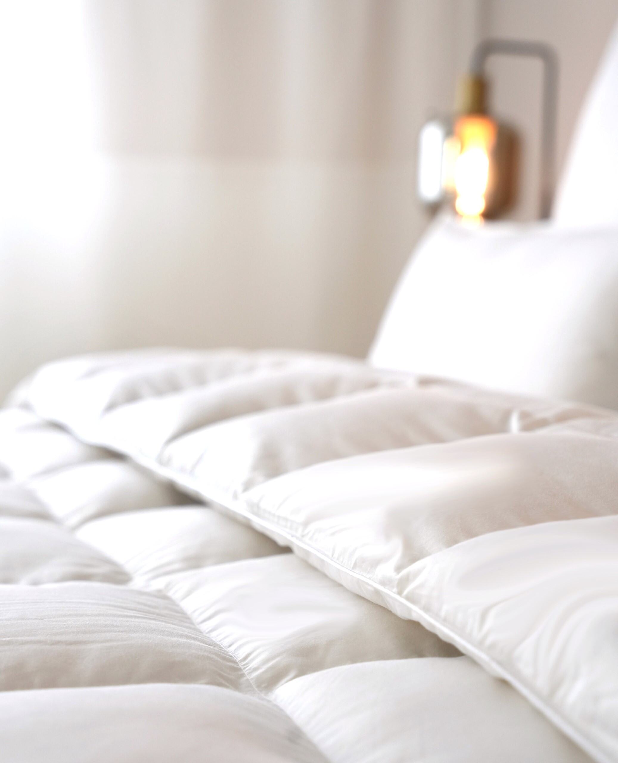 Tencel Daunendecke - 90% Daune, Sommerdecke - Nahaufnahme | BEFA Limburg